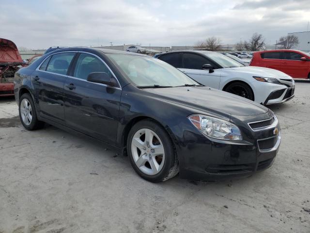 1G1ZB5EB6A4141697 - 2010 CHEVROLET MALIBU LS BLACK photo 4