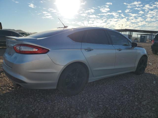 3FA6P0HD8GR115622 - 2016 FORD FUSION SE SILVER photo 3