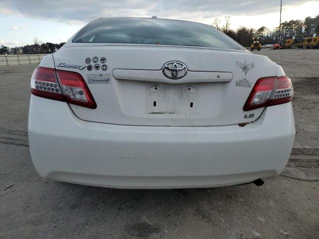 4T1BF3EK4BU637502 - 2011 TOYOTA CAMRY BASE WHITE photo 6