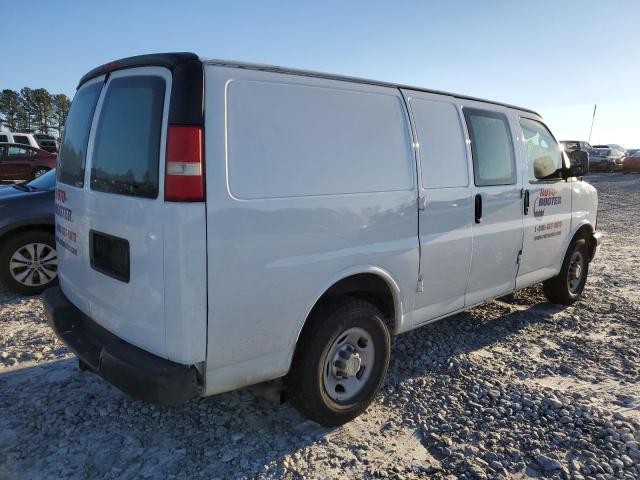 1GCWGFCA0E1148731 - 2014 CHEVROLET EXPRESS G2 WHITE photo 3