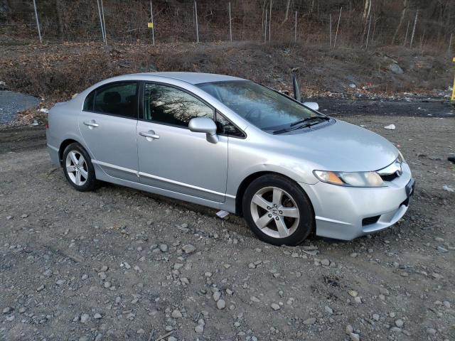 2HGFA16689H329189 - 2009 HONDA CIVIC LX-S 银色 照片 4
