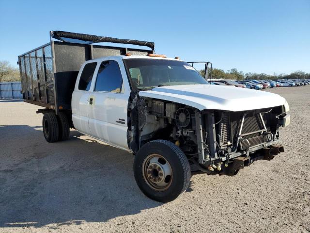 1GBJC39D86E177897 - 2006 CHEVROLET SILVERADO C3500 WHITE photo 4