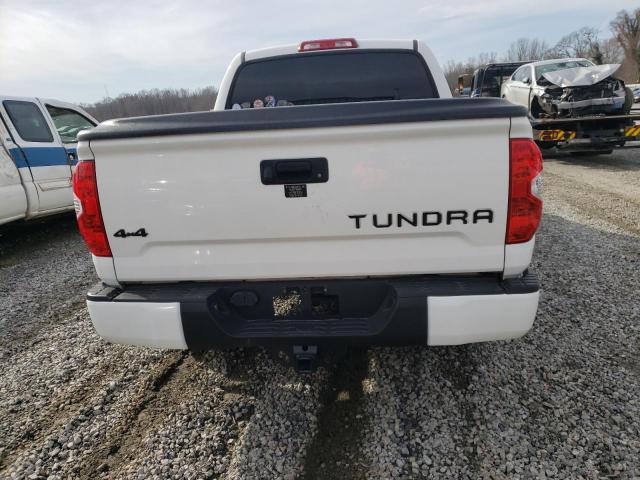 5TFDW5F13HX601449 - 2017 TOYOTA TUNDRA CREWMAX SR5 WHITE photo 6