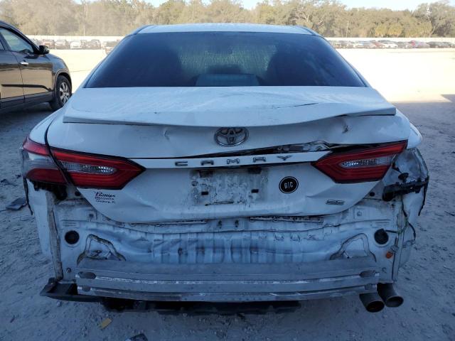 4T1B11HK0JU638711 - 2018 TOYOTA CAMRY L WHITE photo 6