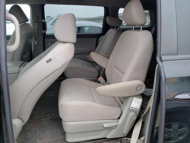 KNDMB5C12F6041121 - 2015 KIA SEDONA LX BLACK photo 11