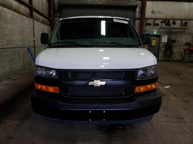 1GCWGBFP2P1161329 - 2023 CHEVROLET EXPRESS G2 WHITE photo 5