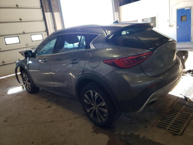 SJKCH5CR6HA028028 - 2017 INFINITI QX30 BASE 灰色 照片 2