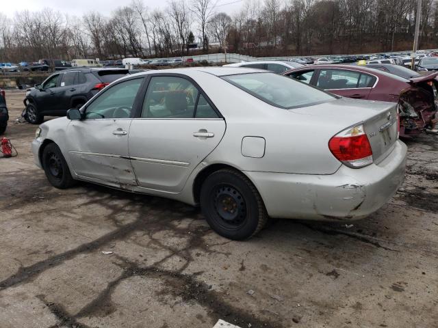 4T1BE32K65U091992 - 2005 TOYOTA CAMRY LE SILVER photo 2