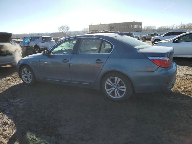 WBANV1C53AC388312 - 2010 BMW 528 XI BLUE photo 2