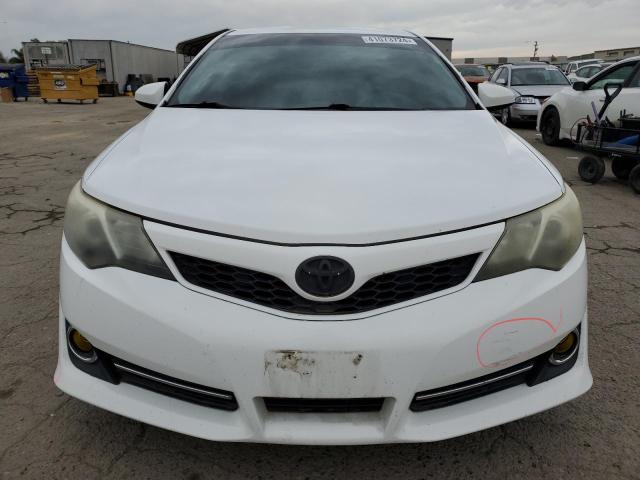 4T1BF1FK7EU335077 - 2014 TOYOTA CAMRY L WHITE photo 5