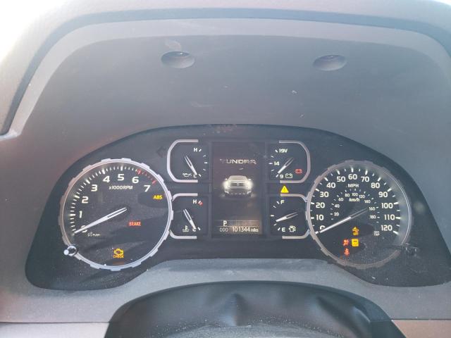 5TFRM5F12JX123266 - 2018 TOYOTA TUNDRA DOUBLE CAB SR/SR5 SILVER photo 9