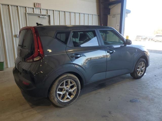 KNDJ23AU5N7824236 - 2022 KIA SOUL LX GRAY photo 3