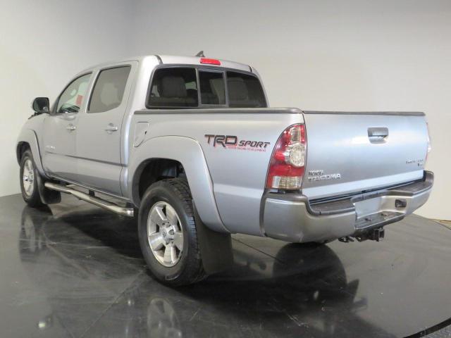 3TMJU4GN8FM183137 - 2015 TOYOTA TACOMA DOUBLE CAB PRERUNNER SILVER photo 4