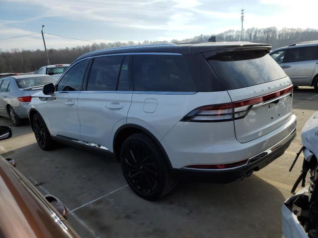 5LM5J7XC3LGL37262 - 2020 LINCOLN AVIATOR RESERVE WHITE photo 2