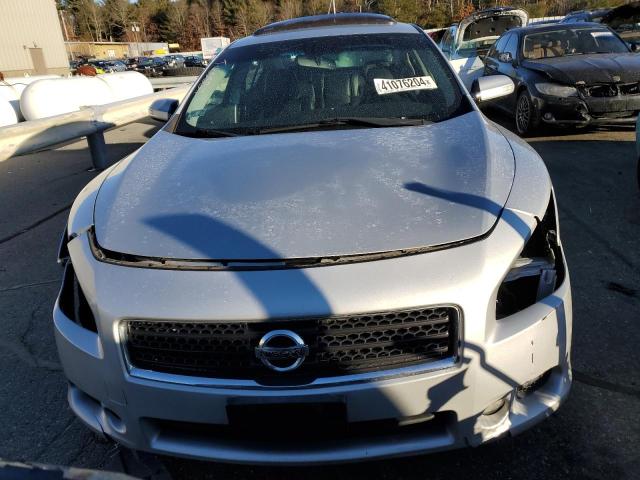 1N4AA5AP8BC865820 - 2011 NISSAN MAXIMA S SILVER photo 5