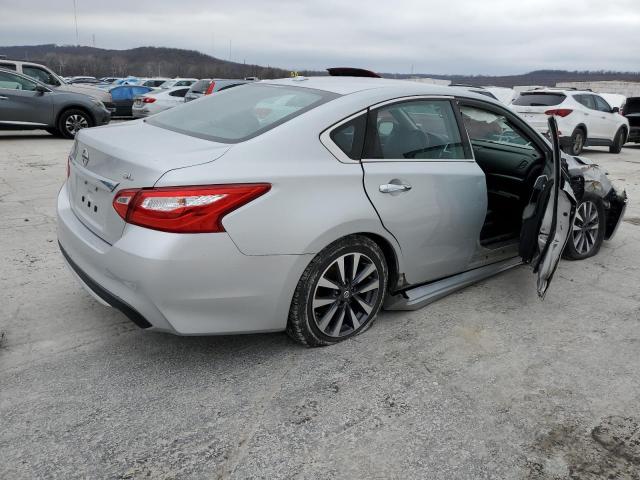 1N4AL3AP1HC111570 - 2017 NISSAN ALTIMA 2.5 SILVER photo 3