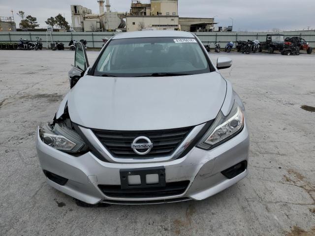 1N4AL3AP1HC111570 - 2017 NISSAN ALTIMA 2.5 SILVER photo 5