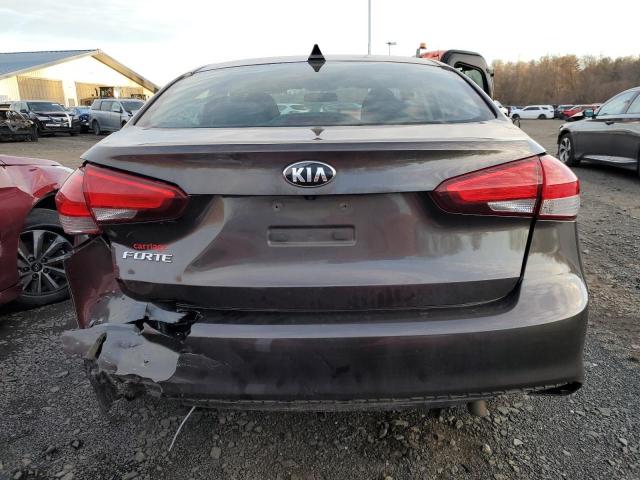 3KPFL4A74JE201137 - 2018 KIA FORTE LX BROWN photo 6