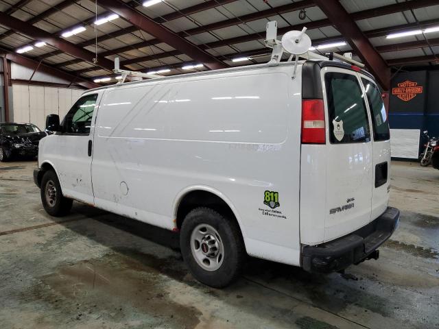 1GTW7FCB2D1182645 - 2013 GMC SAVANA G2500 WHITE photo 2