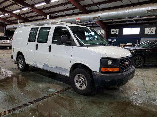 1GTW7FCB2D1182645 - 2013 GMC SAVANA G2500 WHITE photo 4