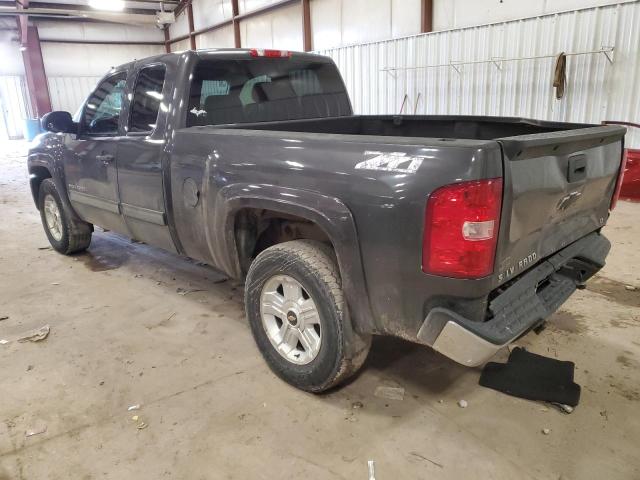 1GCSKSE35AZ183958 - 2010 CHEVROLET SILVERADO K1500 LT GRAY photo 2