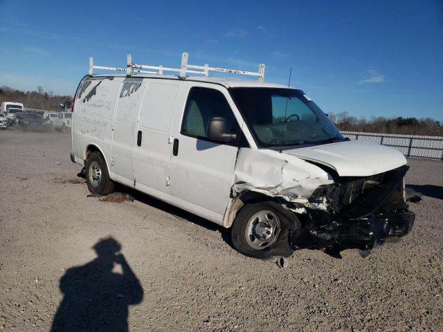 1GCZGFBA0A1162718 - 2010 CHEVROLET EXPRESS G2 WHITE photo 4