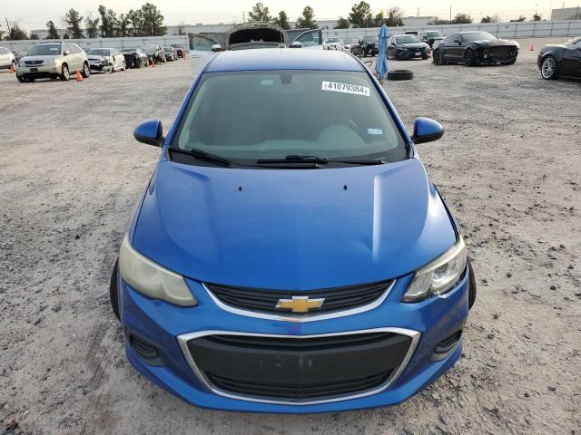 1G1JB5SH6J4122590 - 2018 CHEVROLET SONIC LS ლურჯი ფოტო 5