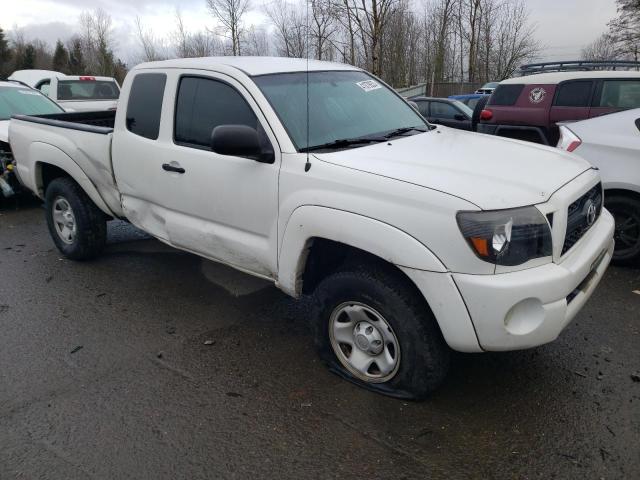 5TETU62N08Z480663 - 2008 TOYOTA TACOMA PRERUNNER ACCESS CAB WHITE photo 4