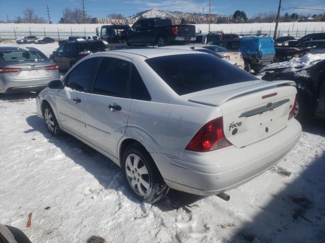 1FAFP38362W135639 - 2002 FORD FOCUS ZTS WHITE photo 2