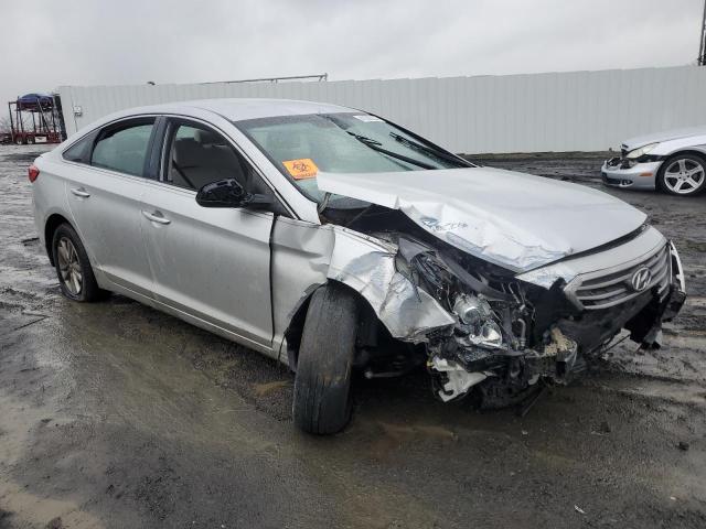 5NPE24AF7GH291085 - 2016 HYUNDAI SONATA SE SILVER photo 4