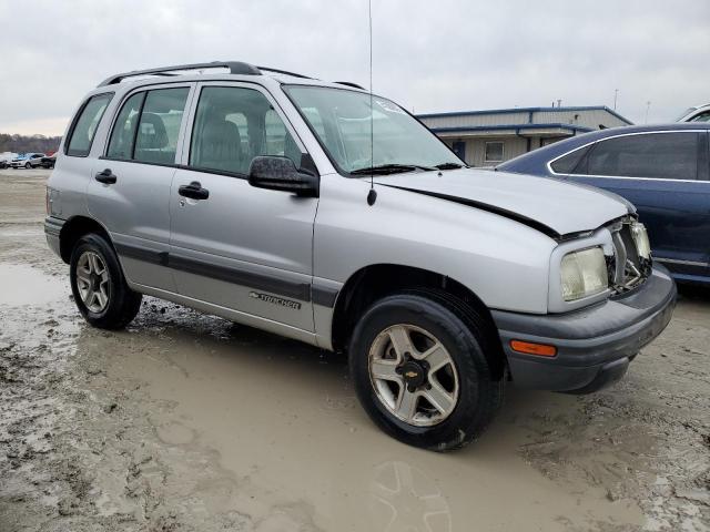 2CNBJ13C826939498 - 2002 CHEVROLET TRACKER SILVER photo 4