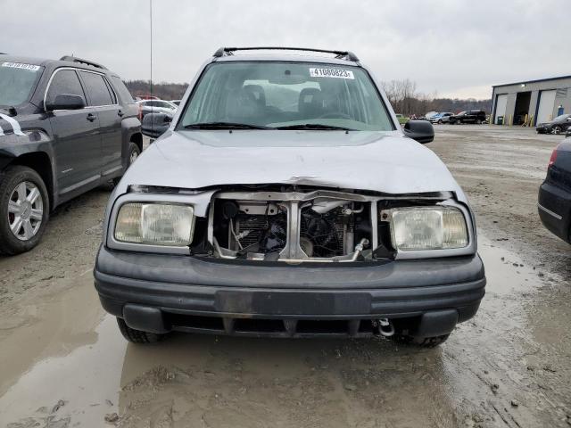 2CNBJ13C826939498 - 2002 CHEVROLET TRACKER SILVER photo 5