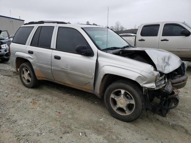 1GNDT13S872289310 - 2007 CHEVROLET TRAILBLAZE LS SILVER photo 4