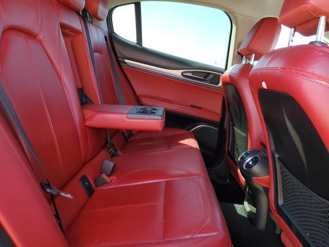 ZASFAKPN7J7B93901 - 2018 ALFA ROMEO STELVIO SPORT Grau Foto 11