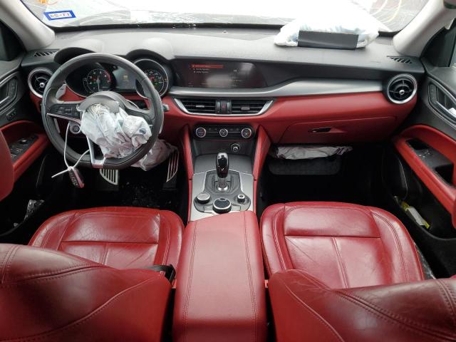 ZASFAKPN7J7B93901 - 2018 ALFA ROMEO STELVIO SPORT Grau Foto 8