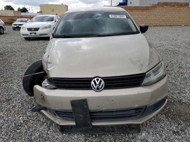 3VW2K7AJ4DM266270 - 2013 VOLKSWAGEN JETTA BASE TAN photo 5