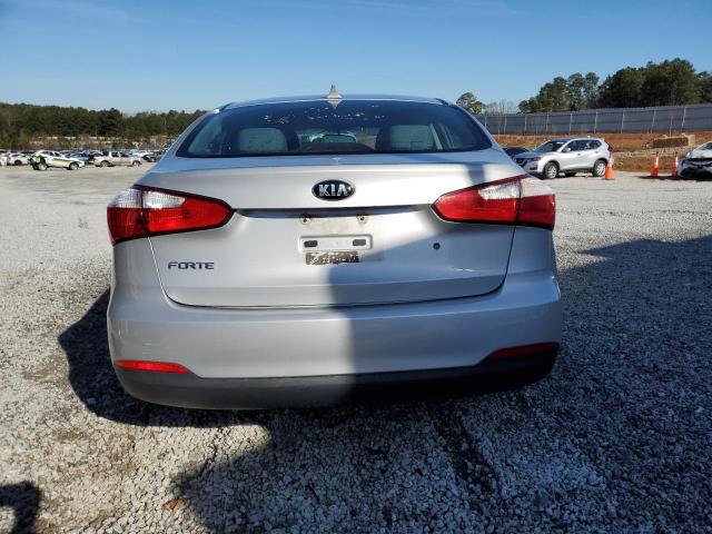 KNAFK4A60F5404133 - 2015 KIA FORTE LX SILVER photo 6