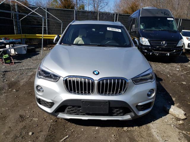 WBXHT3C39J5L25772 - 2018 BMW X1 XDRIVE28I SILVER photo 5