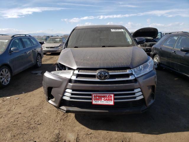 5TDBZRFH1KS929856 - 2019 TOYOTA HIGHLANDER LE GRAY photo 5