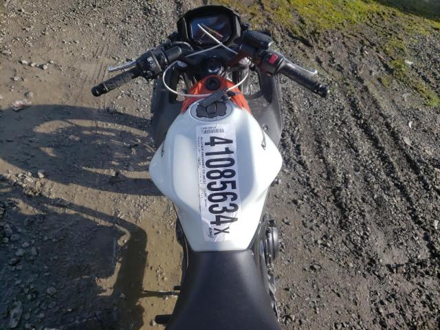 ML5EXER16PDA90698 - 2023 KAWASAKI EX650 R Екі түсті фото 5