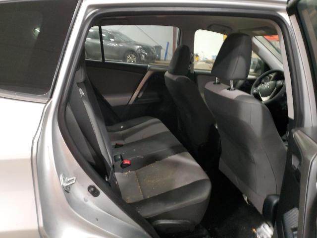 JTMBFREV0FD169405 - 2015 TOYOTA RAV4 LE SILVER photo 11