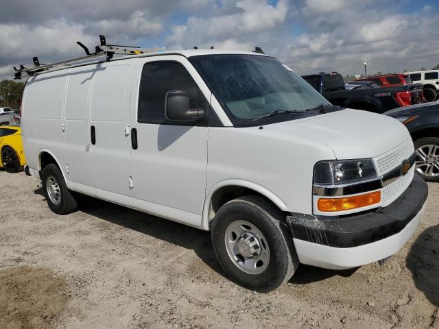 1GCWGAFP2L1154840 - 2020 CHEVROLET EXPRESS G2 WHITE photo 4