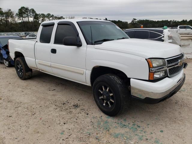 1GCEC19Z37Z205550 - 2007 CHEVROLET SILVERADO C1500 CLASSIC WHITE photo 4
