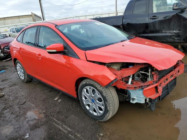 1FAHP3F2XCL474667 - 2012 FORD FOCUS SE RED photo 4