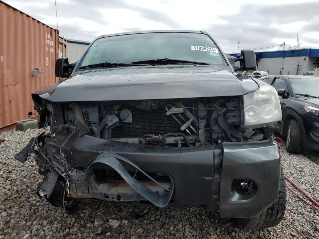 1N6AA07CX8N328054 - 2008 NISSAN TITAN XE GRAY photo 5