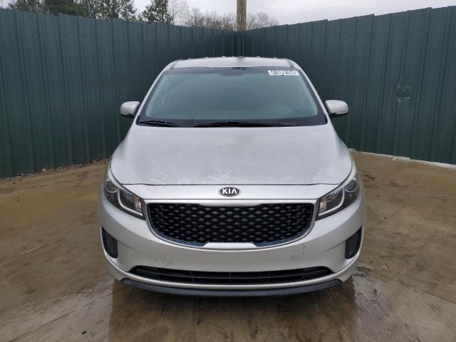 KNDMA5C15G6206826 - 2016 KIA SEDONA L SILVER photo 5