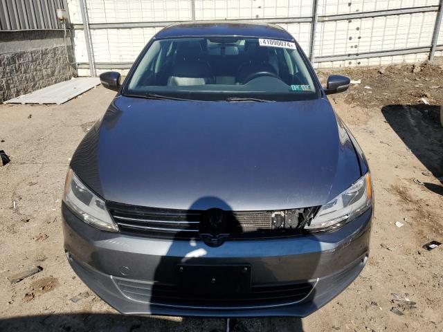 3VWD07AJ6EM431798 - 2014 VOLKSWAGEN JETTA SE CHARCOAL photo 5