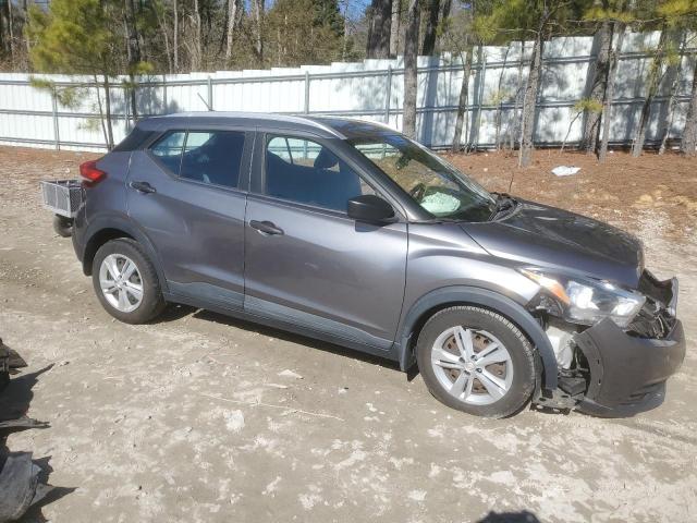 3N1CP5CU8JL524122 - 2018 NISSAN KICKS S SILVER photo 4