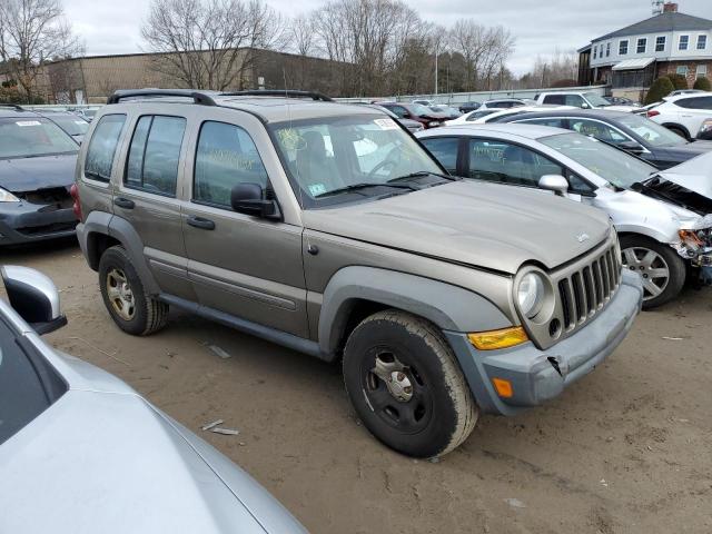 1J4GL48K06W178008 - 2006 JEEP LIBERTY SPORT BROWN photo 4