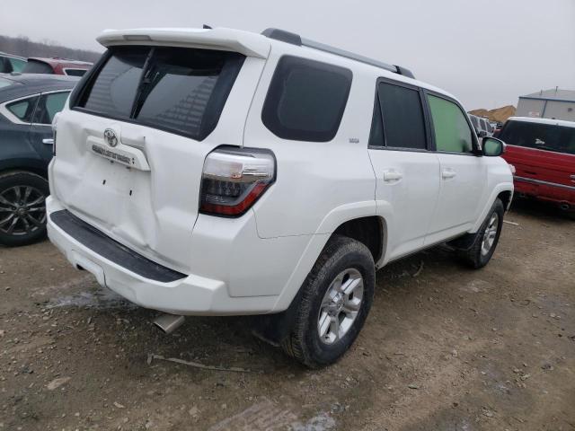 JTEEU5JRXP5280569 - 2023 TOYOTA 4RUNNER SR5 WHITE photo 3